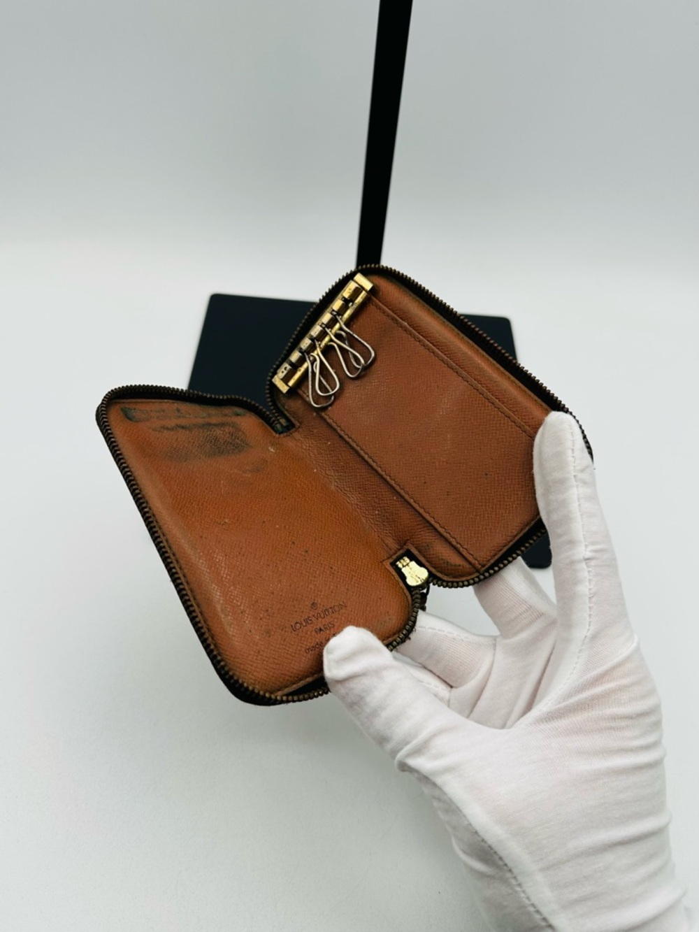 Louis Vuitton Compact Monogram Wallet - Picture 7 of 12